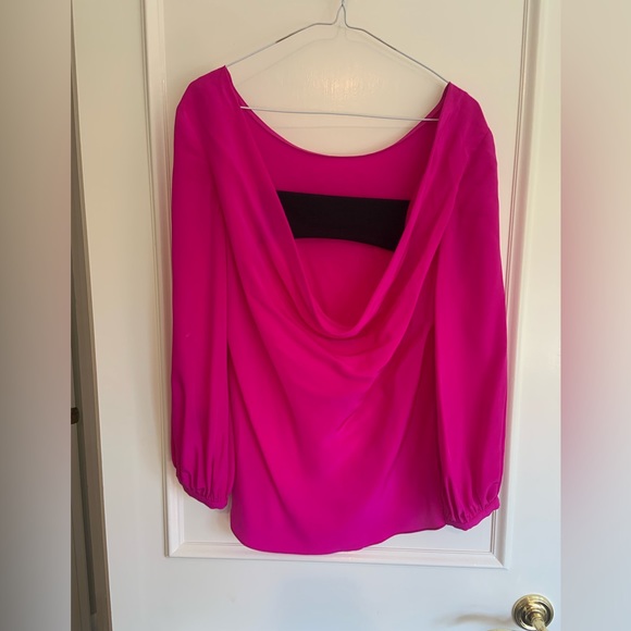 AMANDA UPRICHARD Low-back silk blouse - Picture 2 of 3